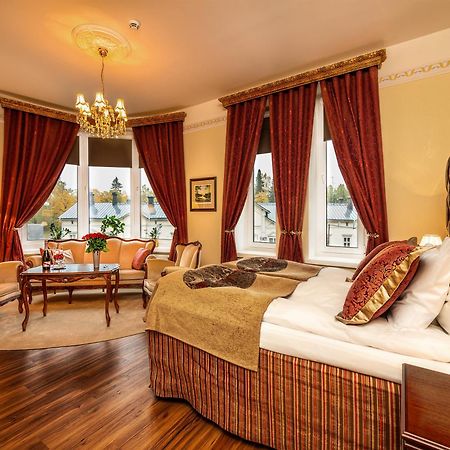Hotel Astor Вааса Екстер'єр фото
